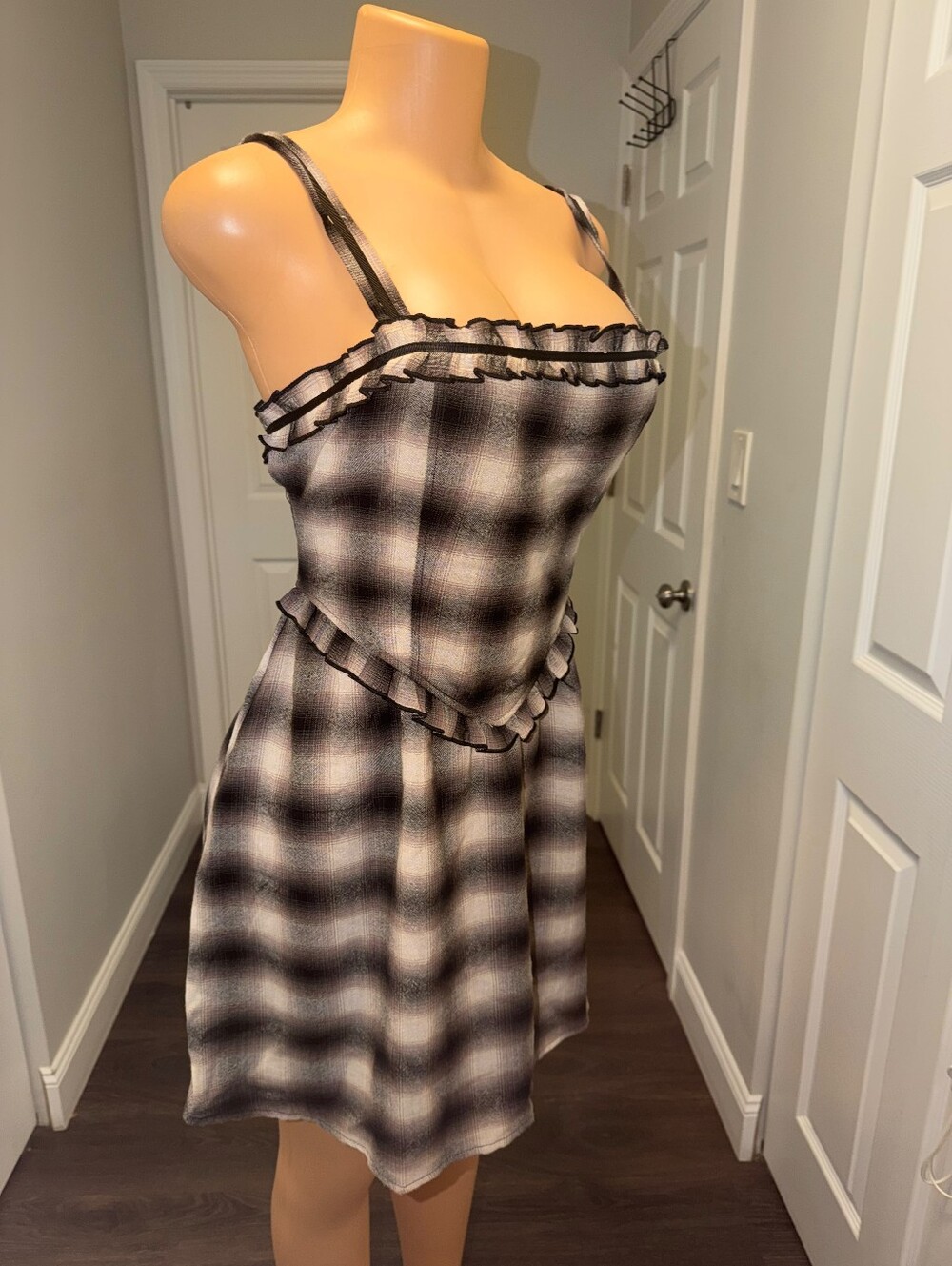 NWOT HEART & HEELS Spaghetti Strap Classic Check SZ XL NEVER WORN